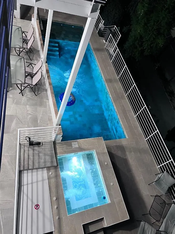 Dream Villa With Heated Swimming Pool, Jacuzzi, Waterfall, Heating Is Extra Benalmádena