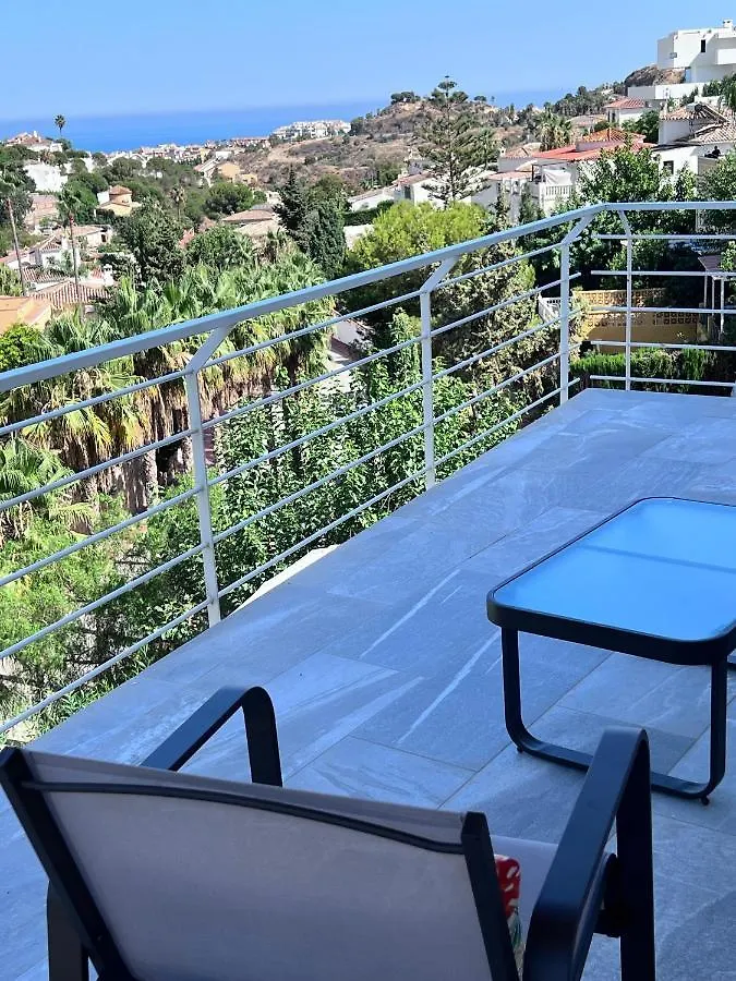Dream Villa With Heated Swimming Pool, Jacuzzi, Waterfall, Heating Is Extra Benalmádena