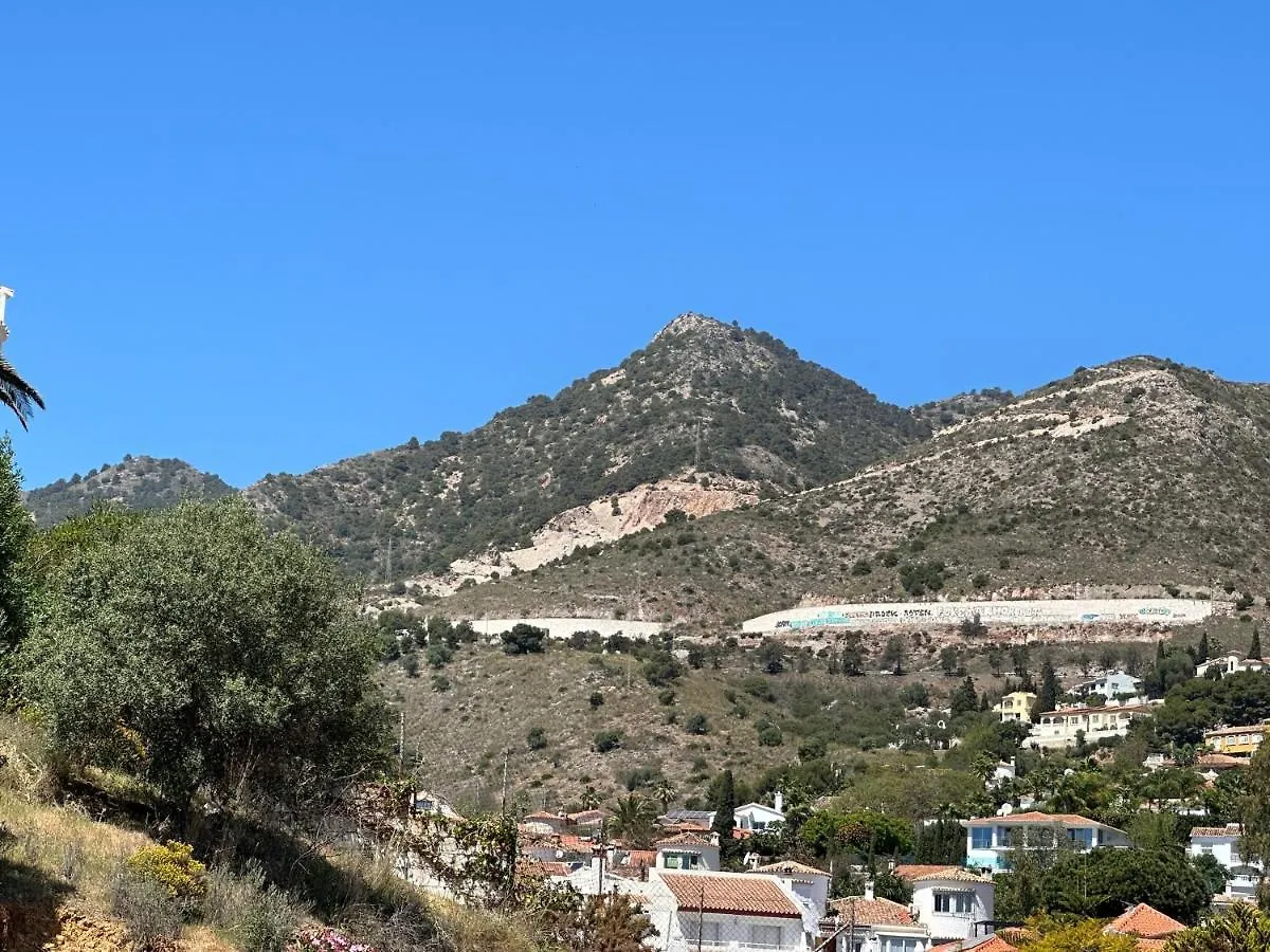 Dream Villa With Heated Swimming Pool, Jacuzzi, Waterfall, Heating Is Extra Benalmádena