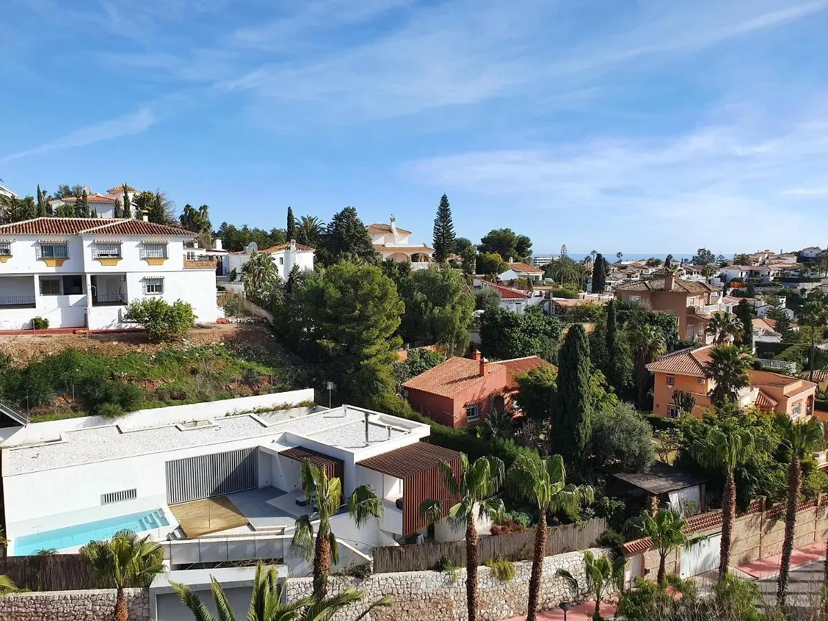 Dream Villa With Heated Swimming Pool, Jacuzzi, Waterfall, Heating Is Extra Benalmádena