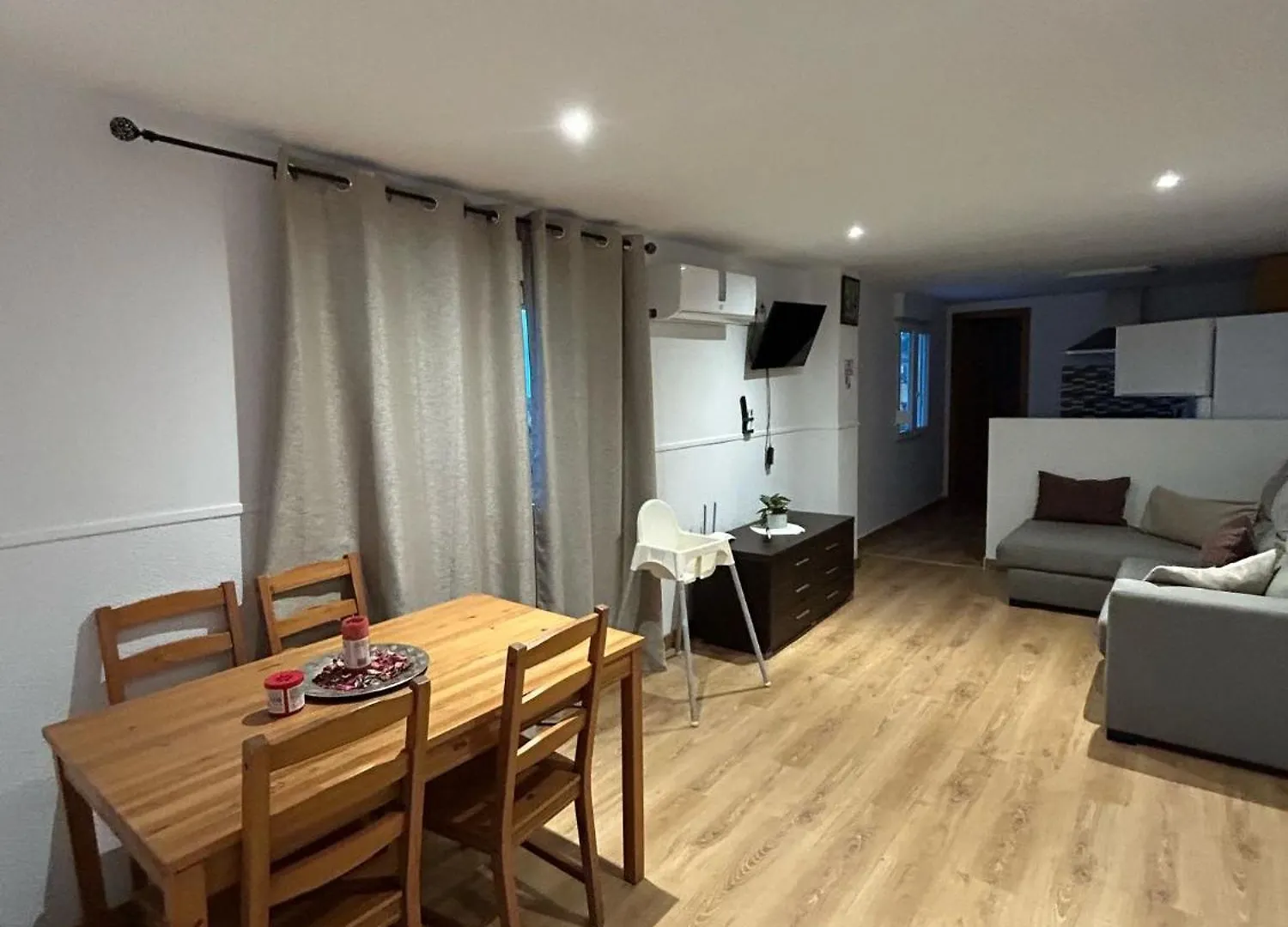 Dream Villa With Heated Swimming Pool, Jacuzzi, Waterfall, Heating Is Extra Benalmádena 0*,