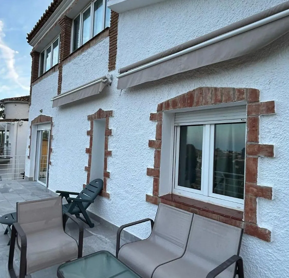 Dream Villa With Heated Swimming Pool, Jacuzzi, Waterfall, Heating Is Extra Benalmádena